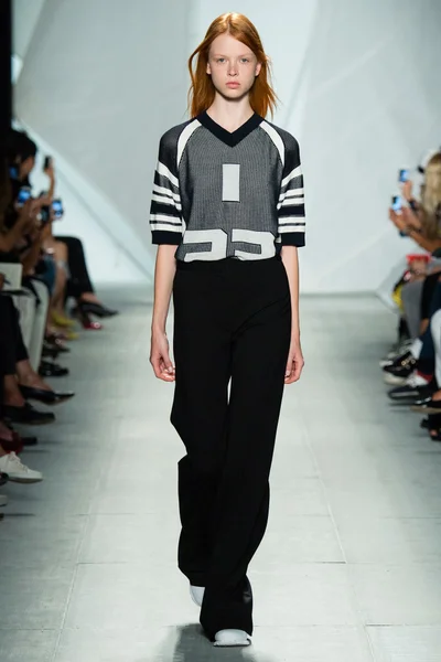 Look 23